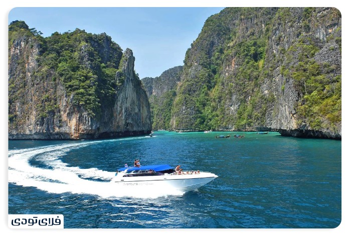 Where are the Phi Phi Islands?