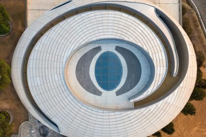 The top view of the flying rock structure of Zonhua Hotel