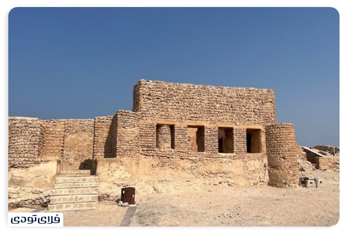 Sightseeing places in Kish in autumn