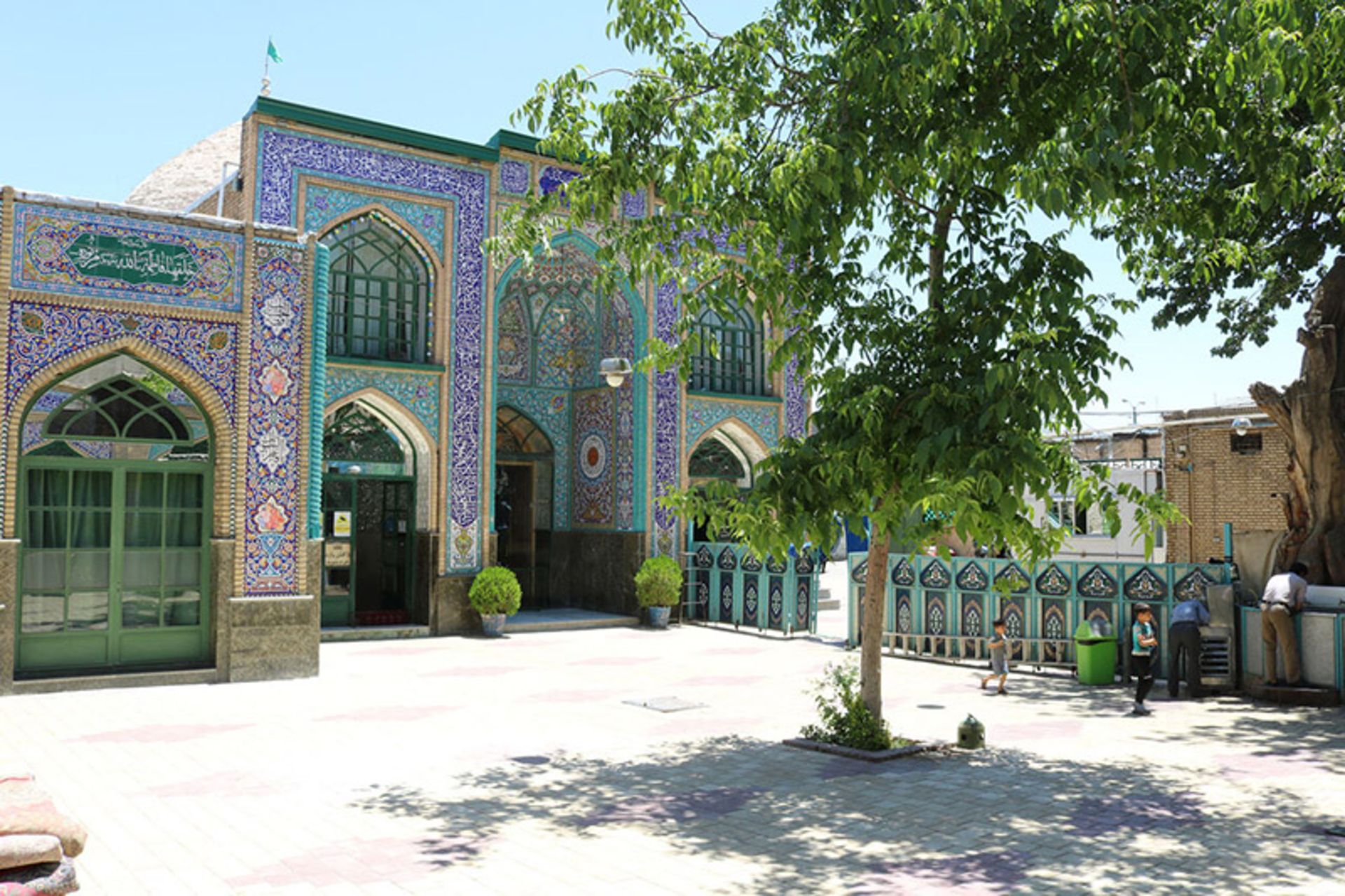 The courtyard of Prince Hossein Hamedan's tomb