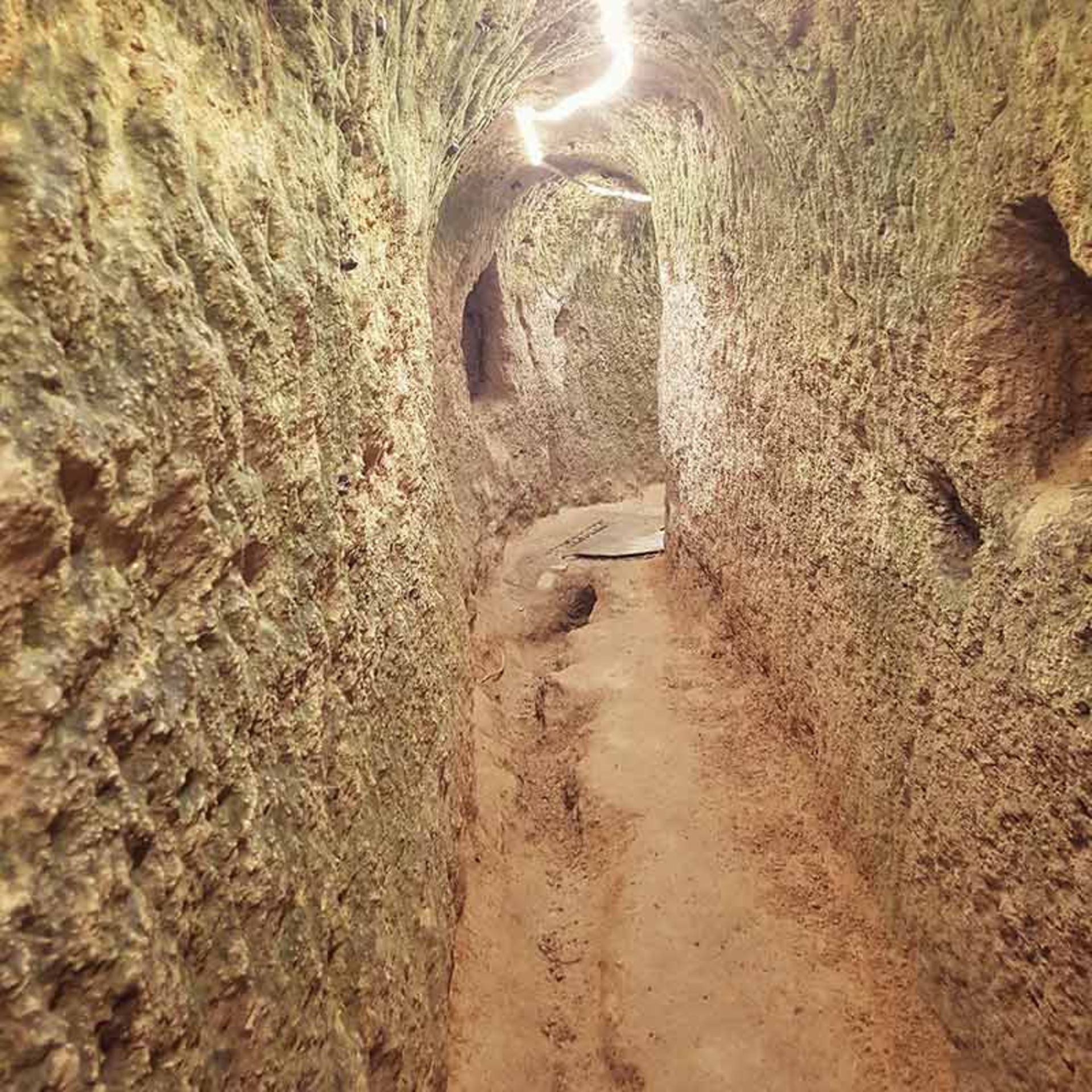 Dastkand tunnel in Niaser Cave, Kashan