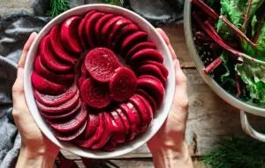 7 ideas for decorating lips on Yalda night