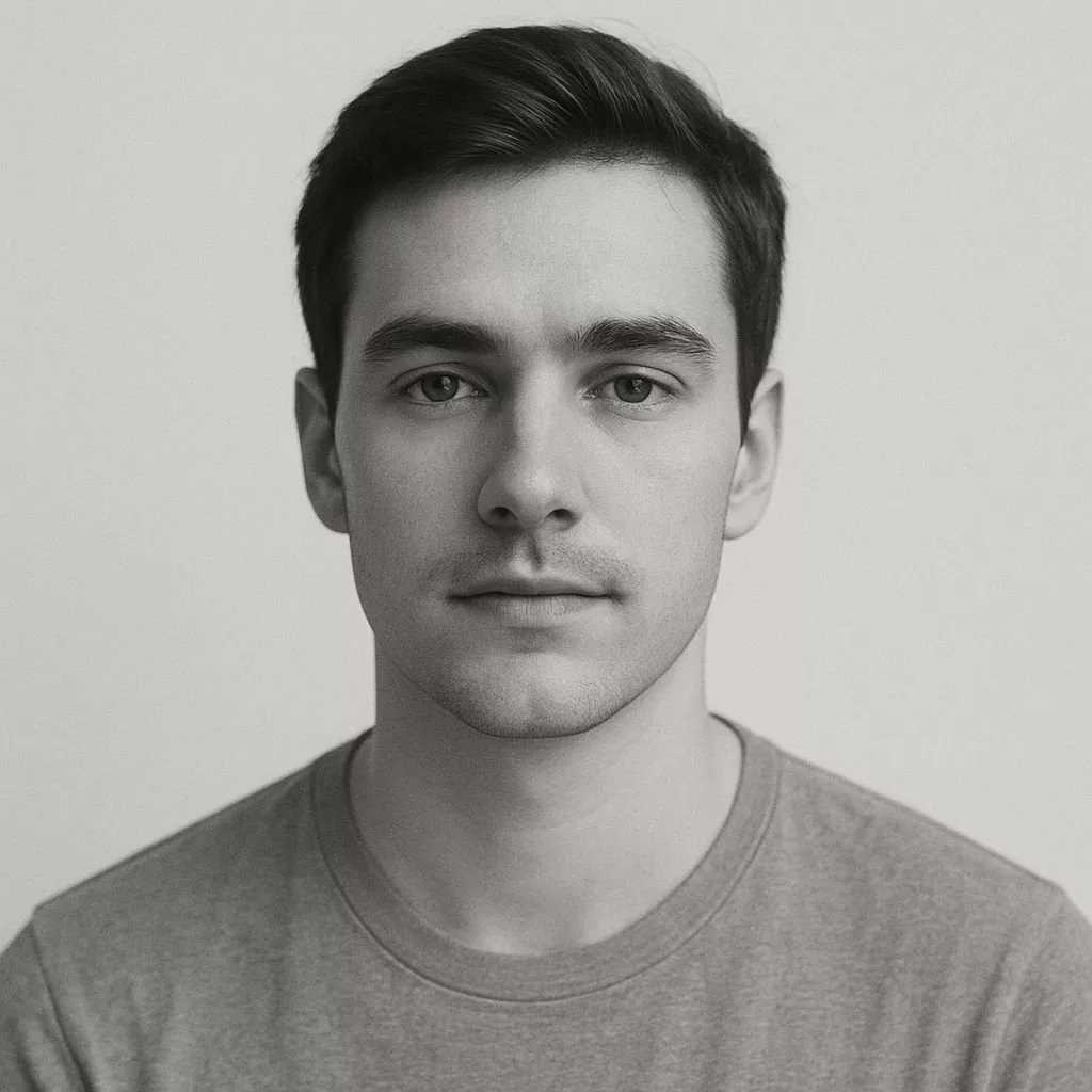 Black and white portrait in minimal style made with special prompt in Jumnai