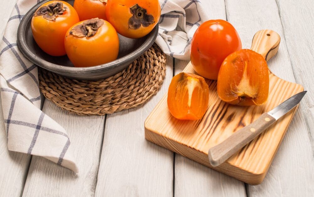 What is the benefit of eating dates with skin?