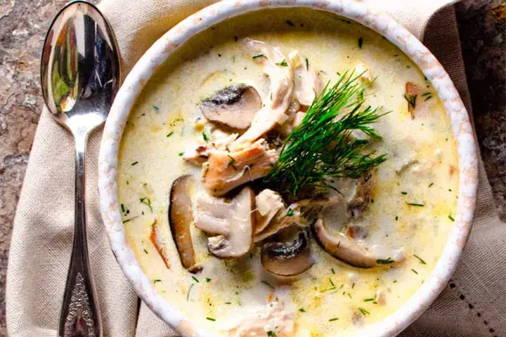 Mushroom and chicken soup