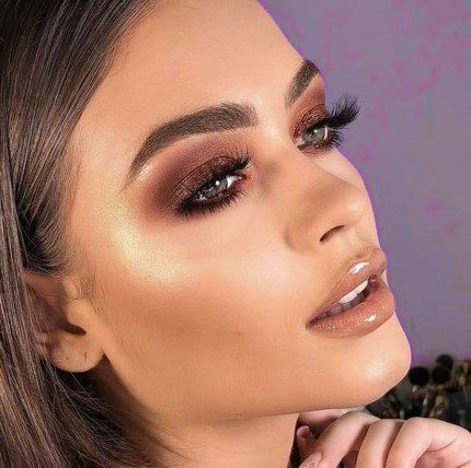 Smoky style makeup and face makeup model