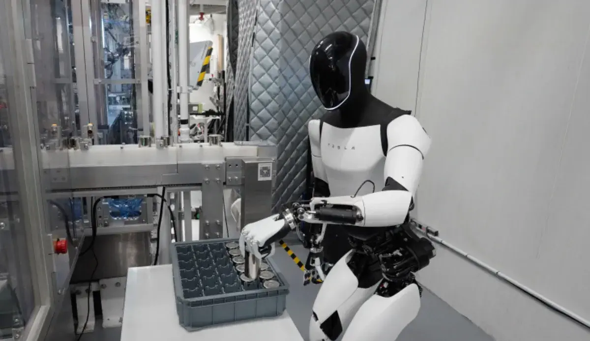 Robot Optimus (Optimus); The humanoid robot of Elon Musk's Tesla company