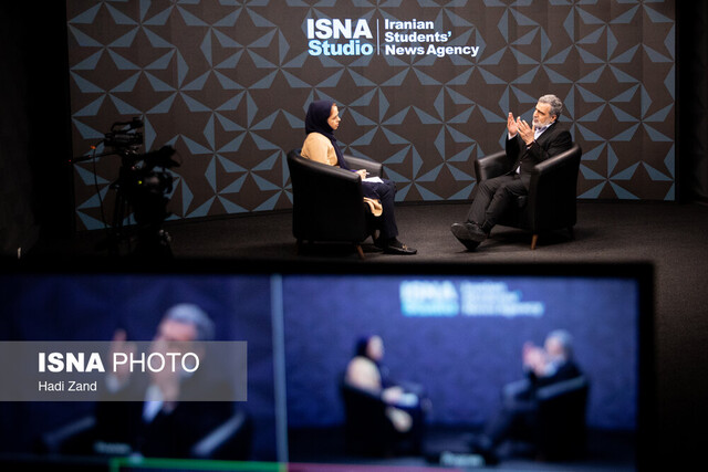 12 days under fire; Kamalondi's account of the attack on nuclear facilities