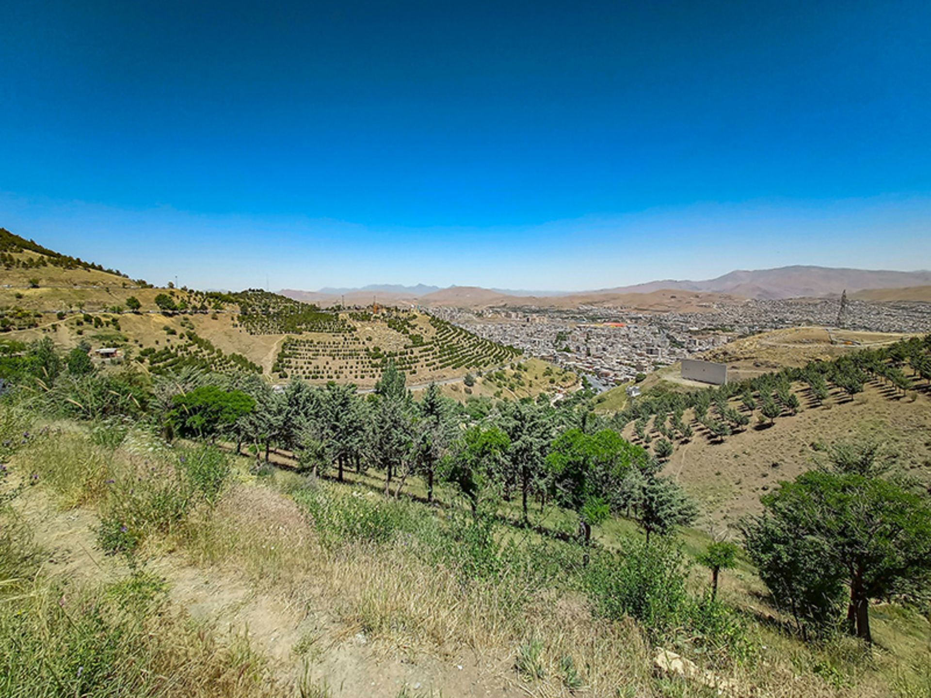 Forest park on the edge of Sanandaj city