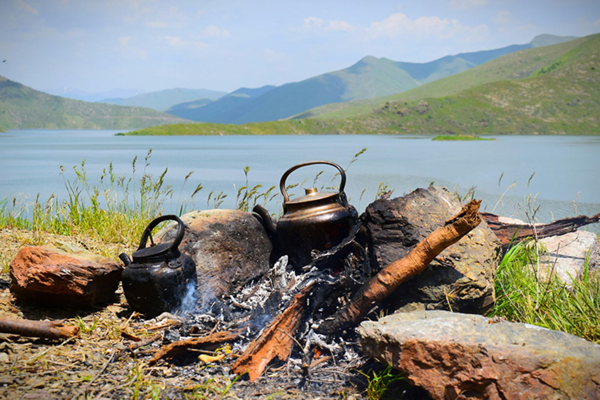 Fun on the edge of Sanandaj lake