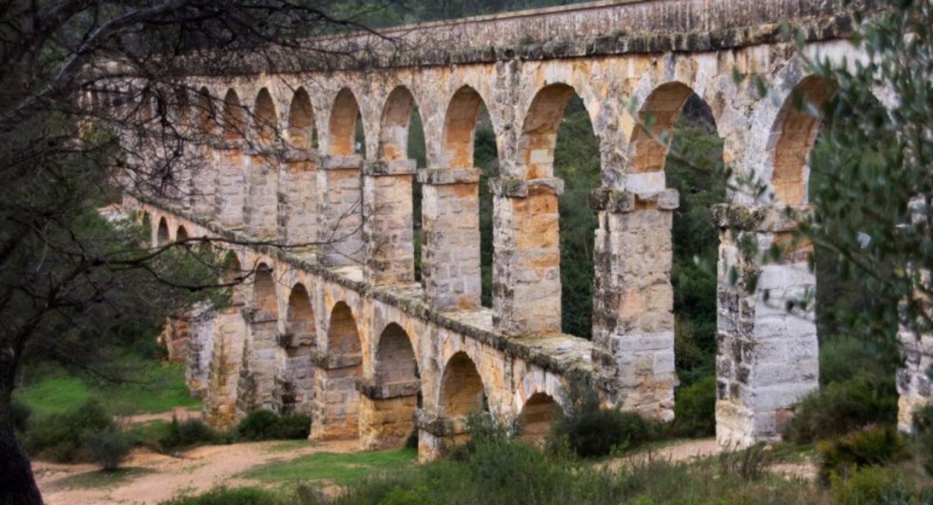 Abara Los Ferres and its surrounding nature in Spain