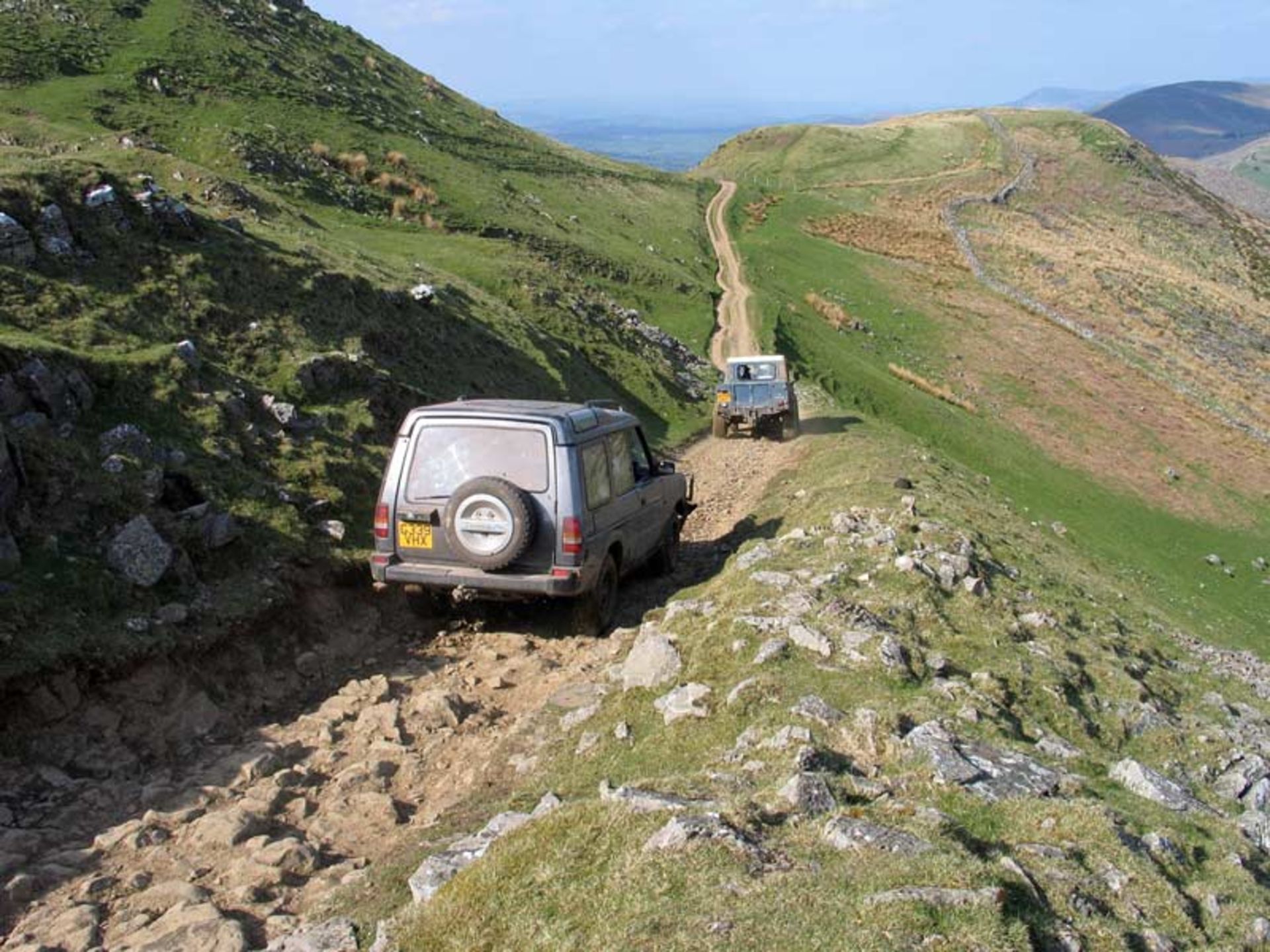 Off-road vehicles on nature's off-road course, photo source: Wikimedia, photographer: Trevor Littlewood