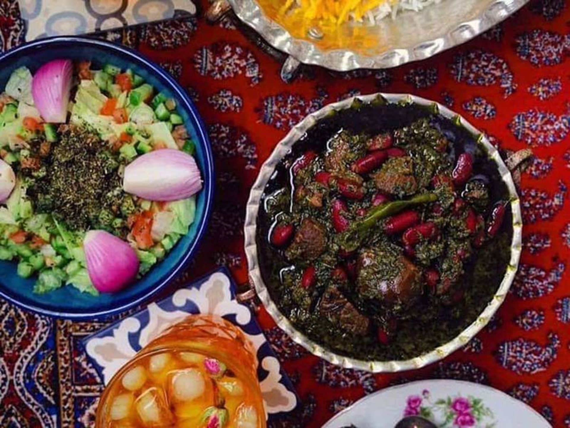 Sahari vegetable curry with Shirazi salad; Photo source: fararu.com; Photographer: Unknown