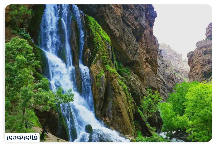 Bochiz waterfall and spring