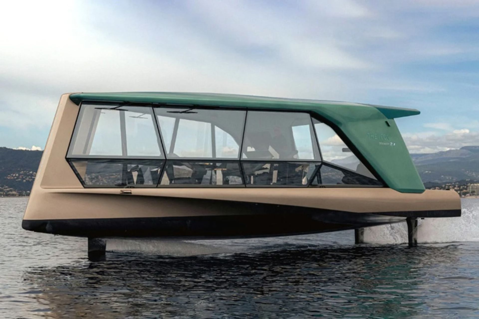 BMW electric boat with the ability to fly on water