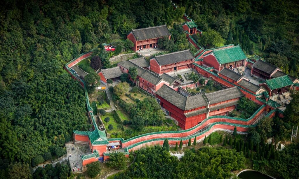 Wudang Mountain Temples in Hubei / Wudang Mountain Temples