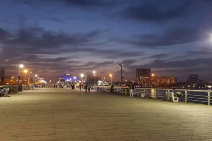 Kish amusement park at night