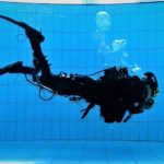 Diving with a robotic suit in the sea