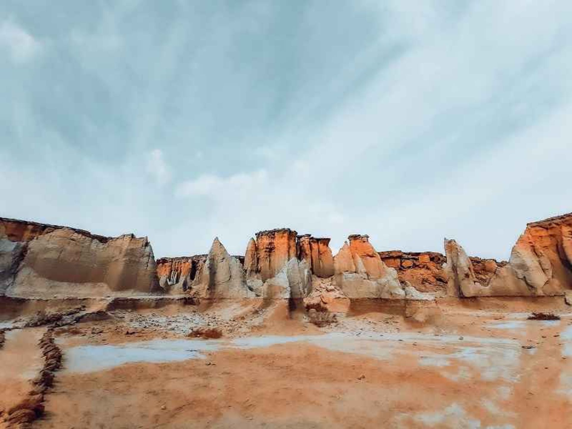 Cloudy weather and a view of the mountains in the Star Valley of Qeshm