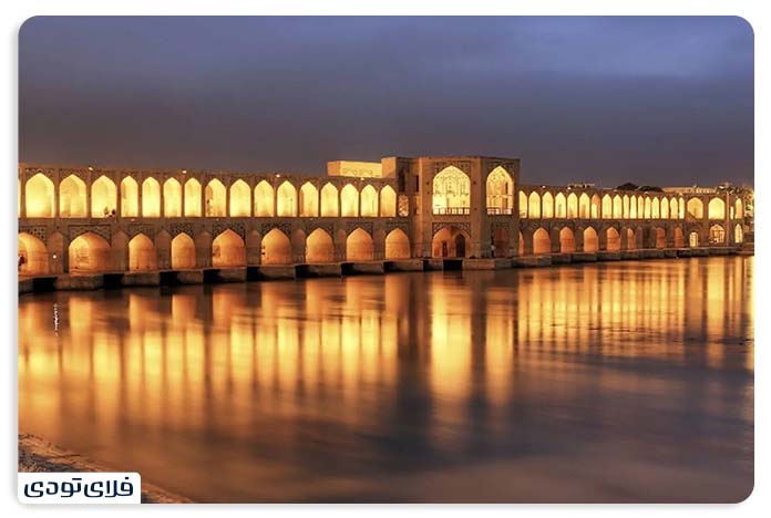 Access route to Zayandeh River in Isfahan