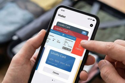 Fingerprint touching the digital ticket delete button