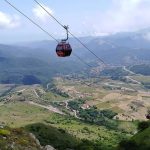 Hiran cable car above the green area of ​​Hiran