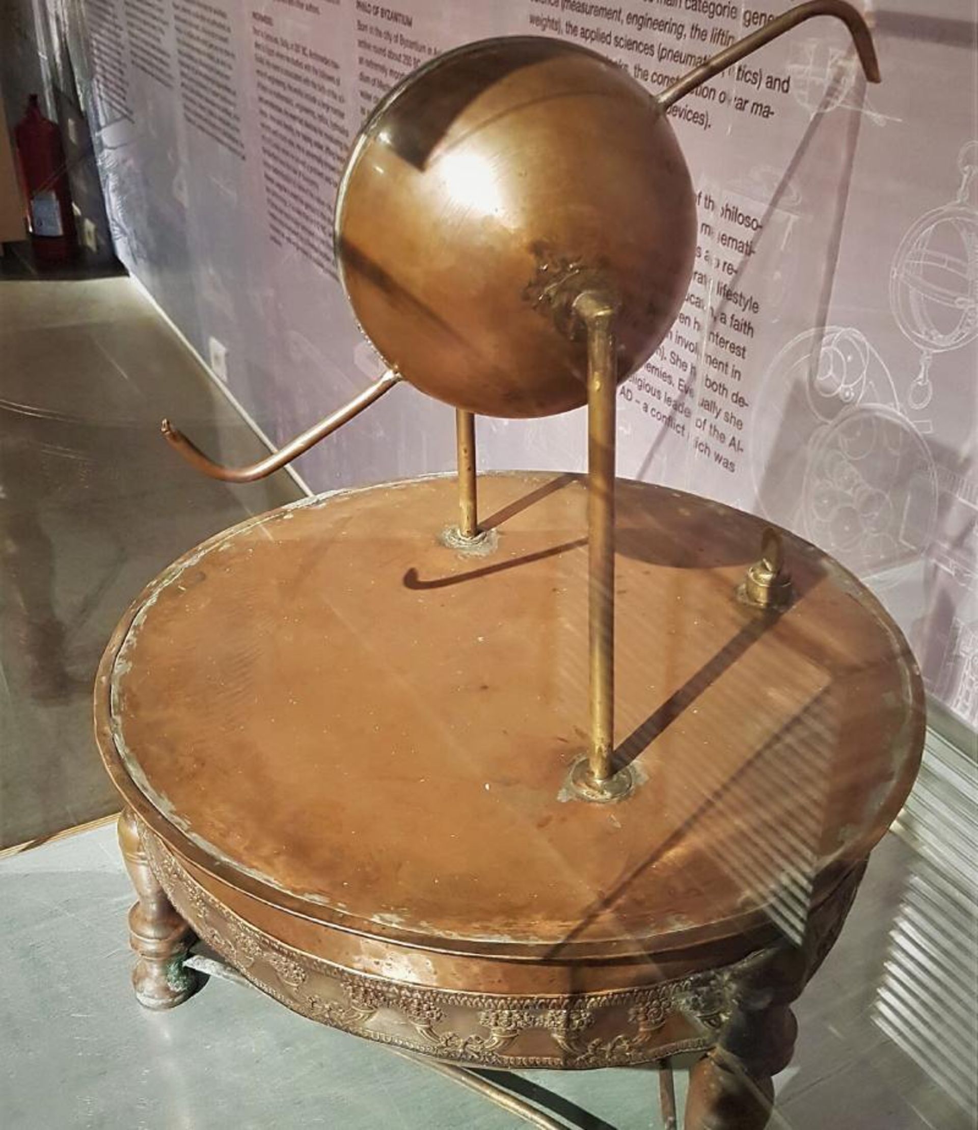 Show Aiolipile steam engine in the museum