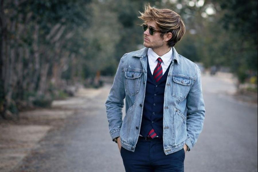 Choosing and using the right tie in sports style