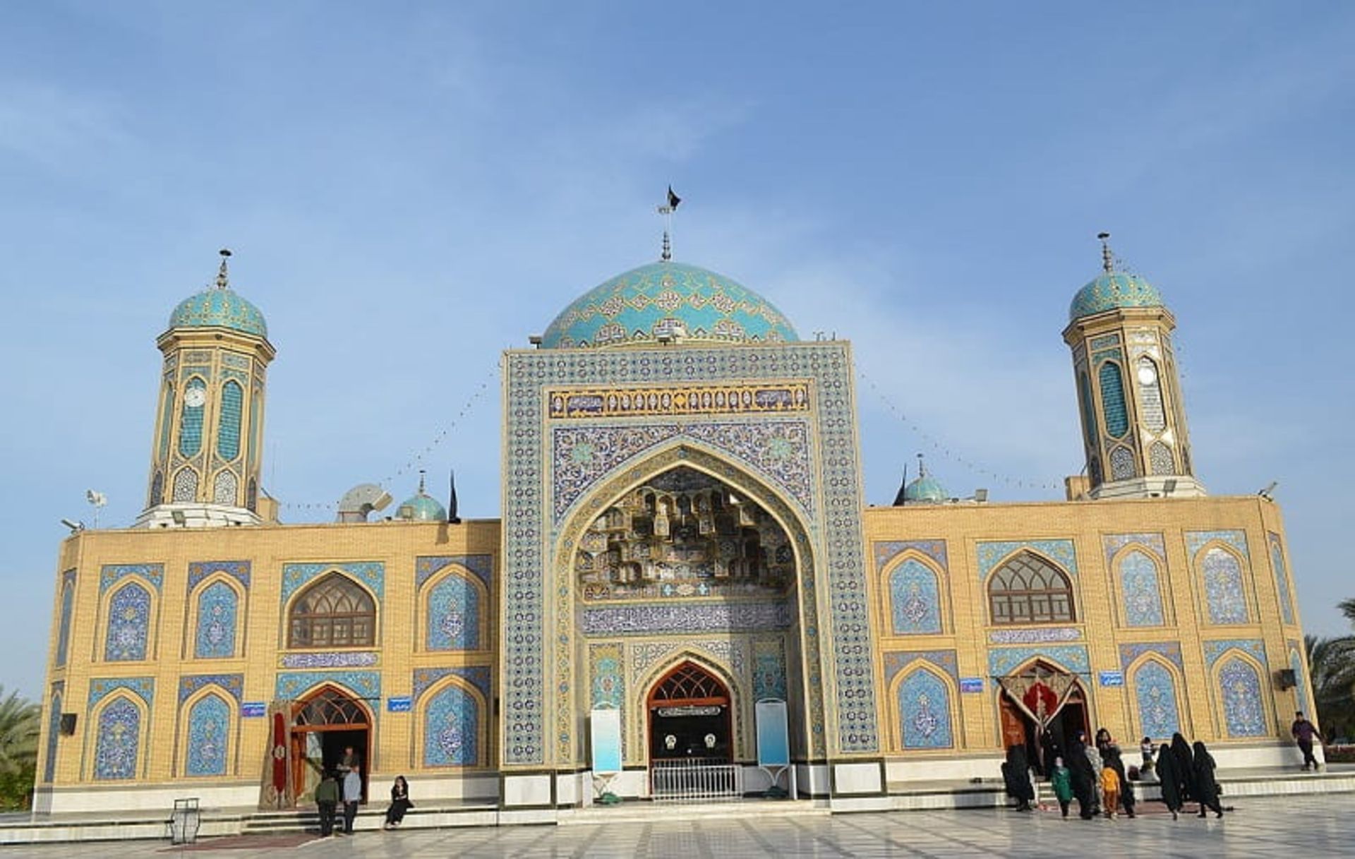 Imamzadeh Hossein bin Musa Tabas courtyard