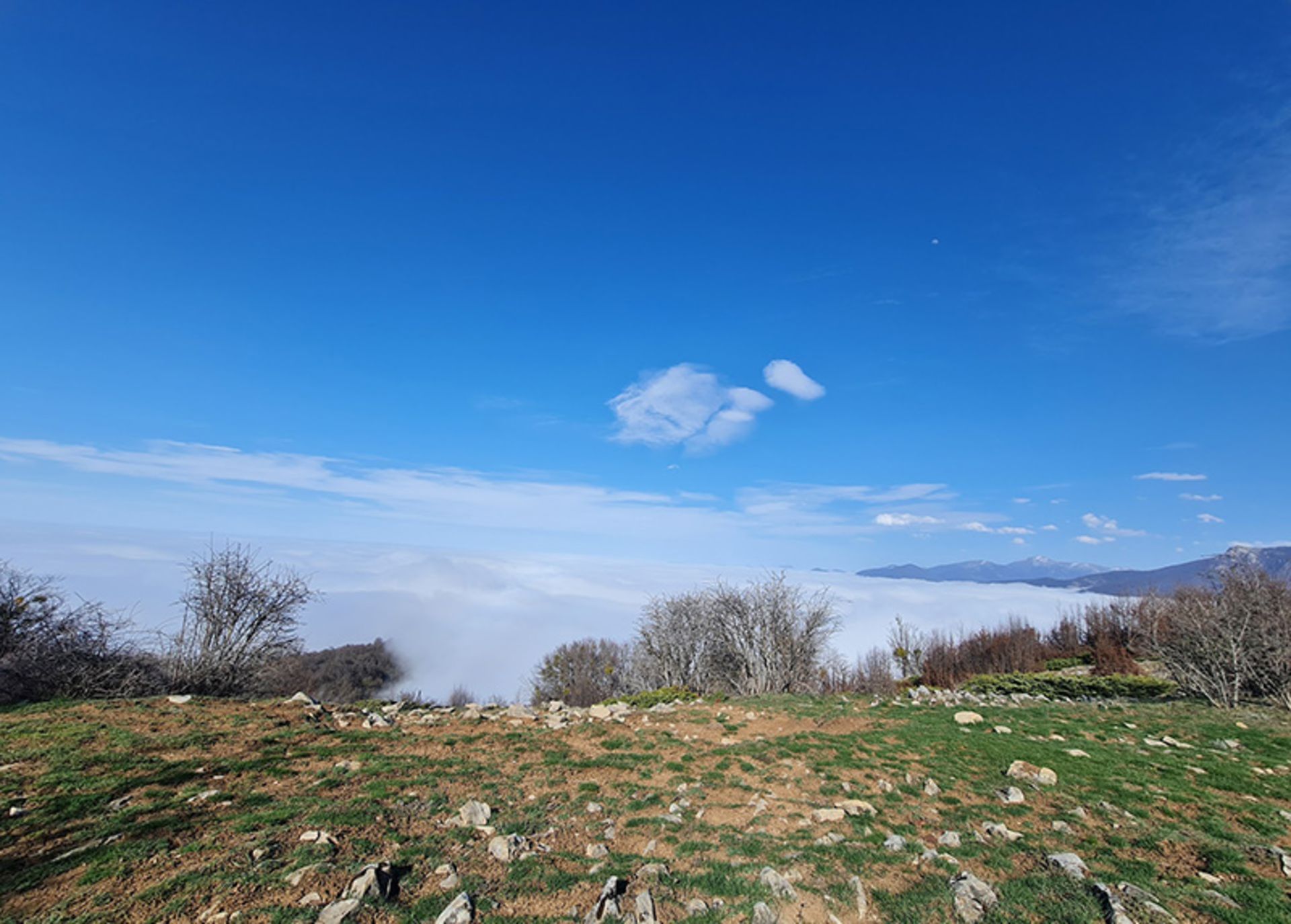 The ocean of clouds in the Serdansar plain