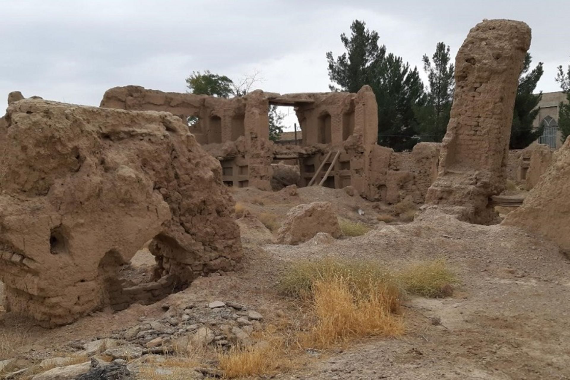 The remains of the clay structure of Larijan Castle