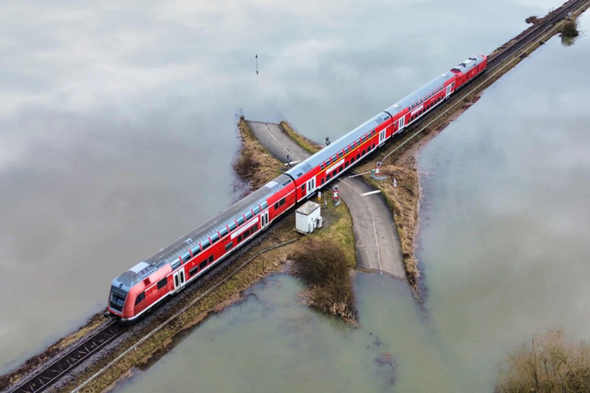Passing the train through the flooded fields of Germany