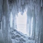 The alarm of the revival of thousands of years of frozen bacteria